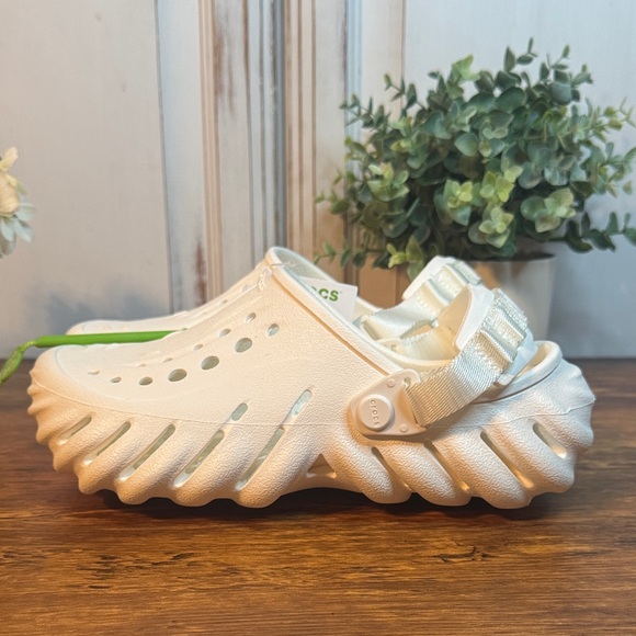 Crocs Echo Clog White | Chunky Platform Comfort Clogs | Unisex M4/W6 | NWT - Picture 6 of 10